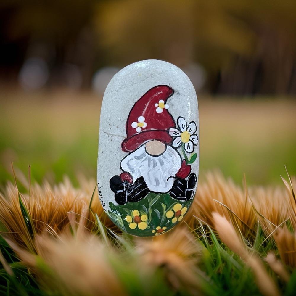 Hand crafted painted daisy gnome rock white red black yellow green gray garden - Picture 4 of 11